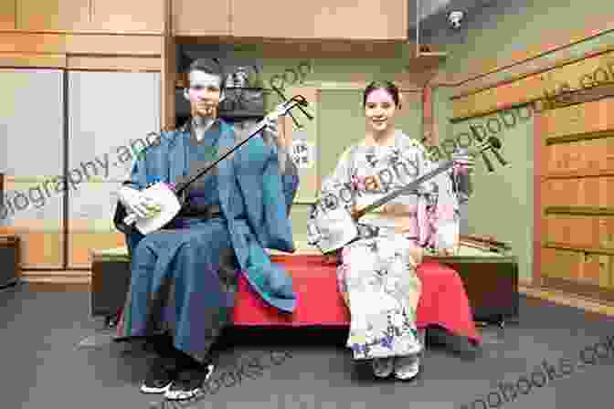 Traditional Japanese Musicians Playing Koto And Shamisen Music Modernity And Locality In Prewar Japan: Osaka And Beyond (SOAS Musicology Series)